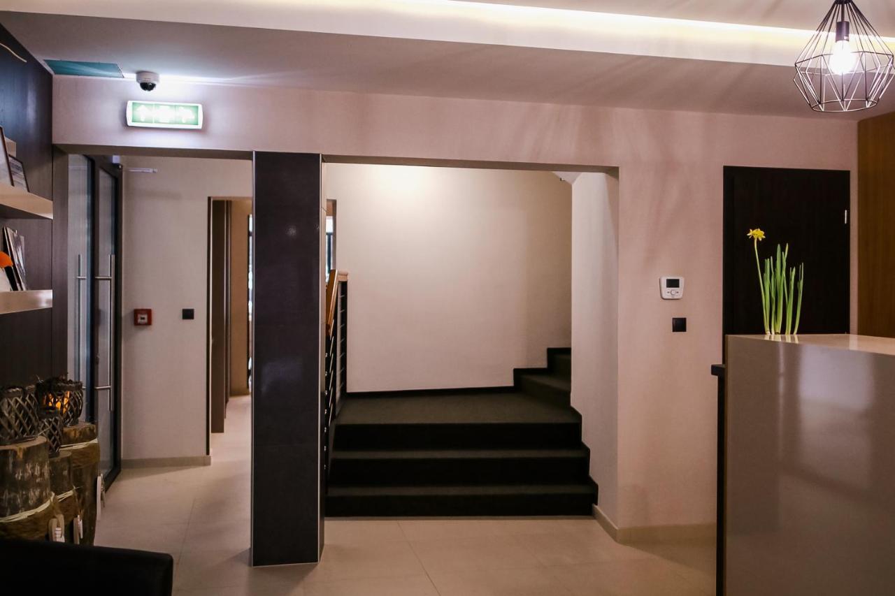 Sohaz Panzio Es Apartmanhaz Szolnok Eksteriør billede