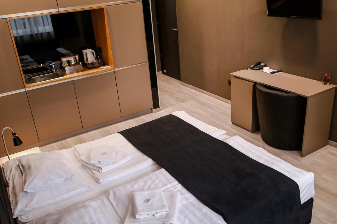 Sohaz Panzio Es Apartmanhaz Szolnok Eksteriør billede