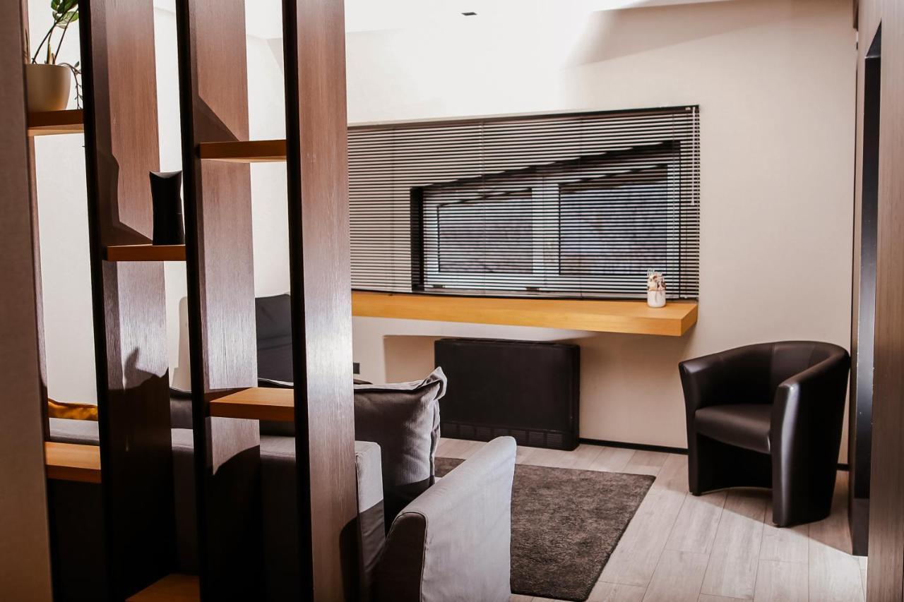 Sohaz Panzio Es Apartmanhaz Szolnok Eksteriør billede